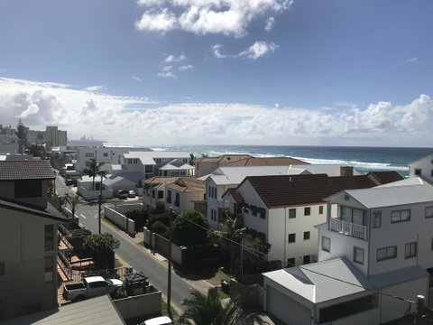Beach Palms Holiday Apartments - Palm Beach Accommodation 3