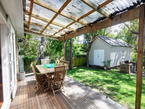 Beach Shack - Palm Beach Accommodation 2