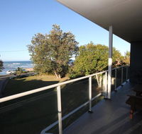 BEACHFRONT 3- 3/12 Bundella Ave LC - Palm Beach Accommodation