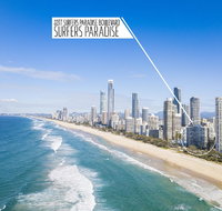 Beachfront Homely APT CBD Sleeps 8 Pool Spa Sauna Tennis AC WiFi