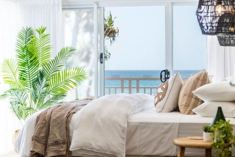 Beachfront Vila Gold Coast - Palm Beach Accommodation 1