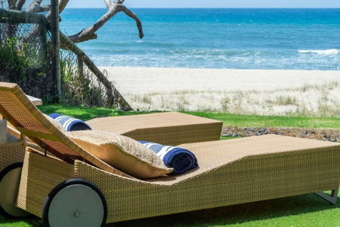Beachfront Vila Gold Coast - Palm Beach Accommodation 0