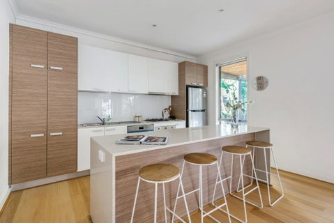 Ringtail Retreat - Contemporary Family Comforts - Palm Beach Accommodation 3