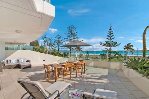 Reflections 202 - Palm Beach Accommodation 0