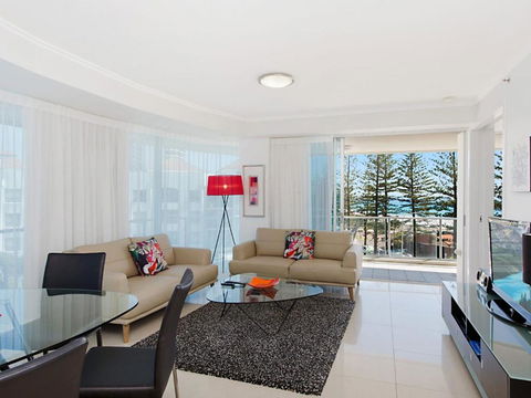 Reflections Tower 2 Unit 401 - Palm Beach Accommodation 1
