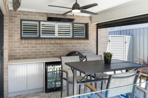 Rengor Executive Retreat - Palm Beach Accommodation 1