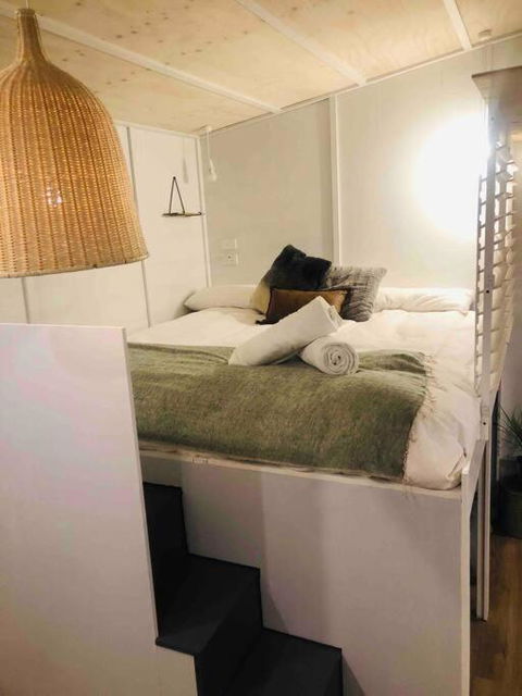 ReThynk Unique Tiny Home East Jindabyne - Palm Beach Accommodation 2