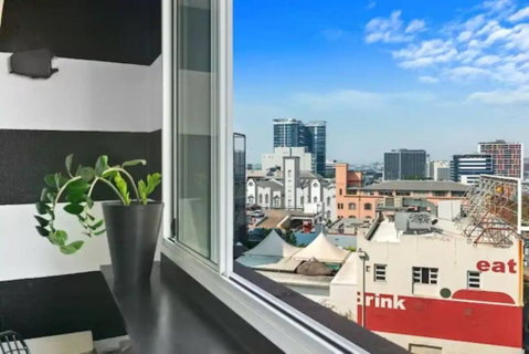 Retro Chic Vibes, Tropical Pool & Prime Location - Palm Beach Accommodation 2