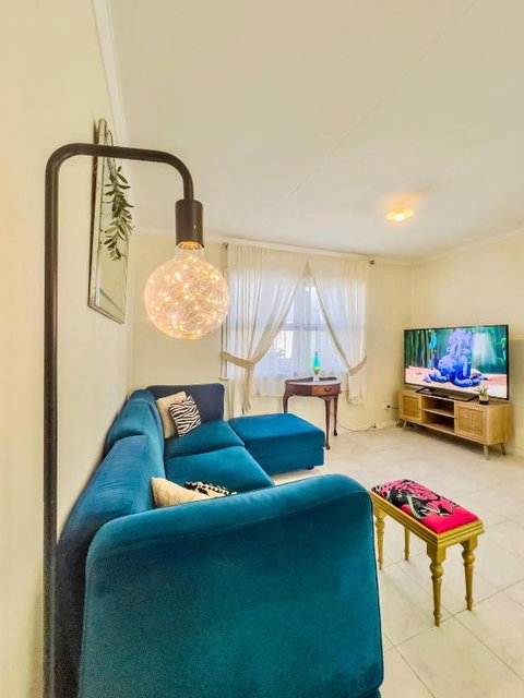 RetroRhapsody - Palm Beach Accommodation 0