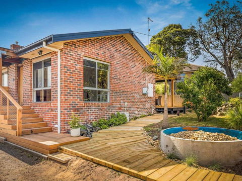 Rhyll Relaxer - Palm Beach Accommodation 2