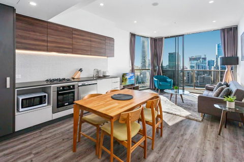 River-View Unit With Rooftop Pool Near Museums - Palm Beach Accommodation 1