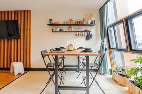 Riverside Apartment Melbourne CBD - Palm Beach Accommodation 2