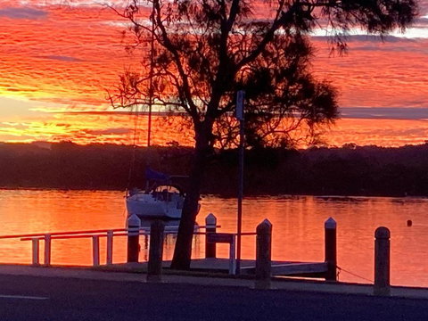 Riverview Cottage - Palm Beach Accommodation 3