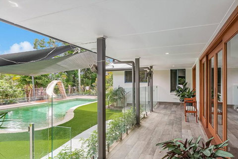 Riverview Homestead - Bring The Boat! - Palm Beach Accommodation 1