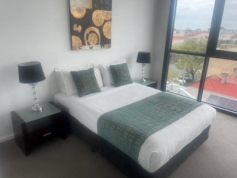 RNR On Franklin - Palm Beach Accommodation 1