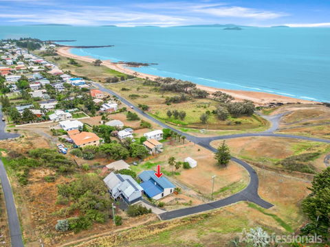 Rocky Retreat At Emu Park - Palm Beach Accommodation 0