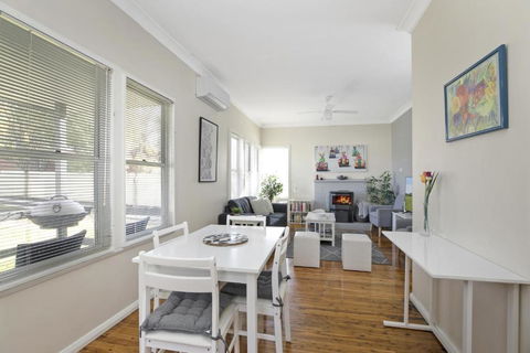 Ronelle Cottage - Palm Beach Accommodation 3
