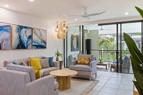 Rooftop Resort Oasis At Temple With Spa - Palm Beach Accommodation 0