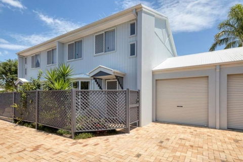 Rosella Rise! - Palm Beach Accommodation 0