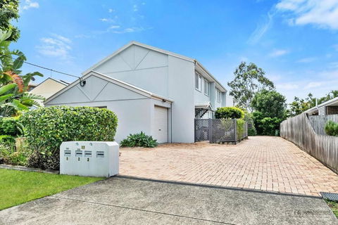 Rosella Rise! - Palm Beach Accommodation 2