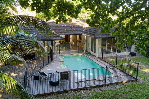 Roya On Mission - Beachfront - Wongaling - Family - Palm Beach Accommodation 0