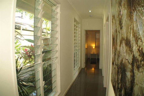 Roya On Mission - Beachfront - Wongaling - Family - Palm Beach Accommodation 1