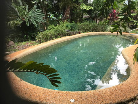 Royal Palm Cottage, Entire Two Bedroom 2 Bathroom House With Pool - Palm Beach Accommodation 2