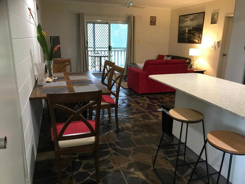 Royal Palm Cottage, Entire Two Bedroom 2 Bathroom House With Pool - Palm Beach Accommodation 1