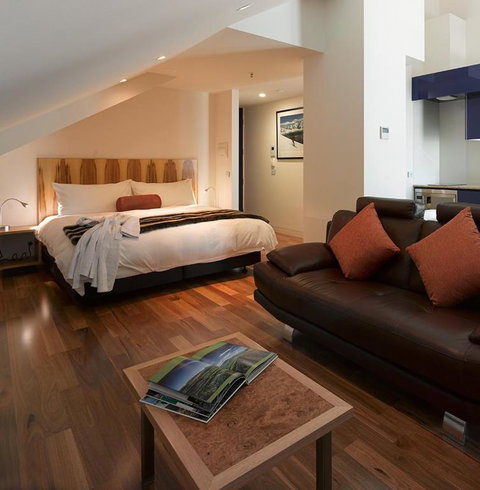 Salamanca Wharf Hotel - Palm Beach Accommodation 2