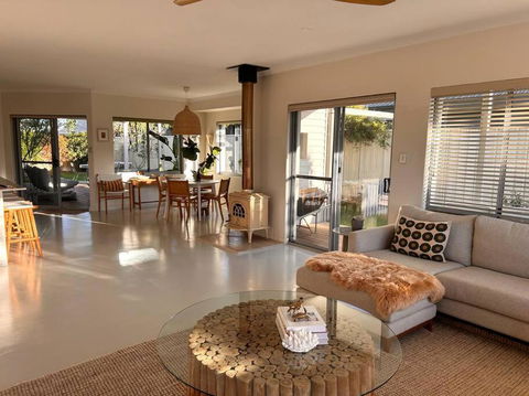 Salt - Palm Beach Accommodation 0