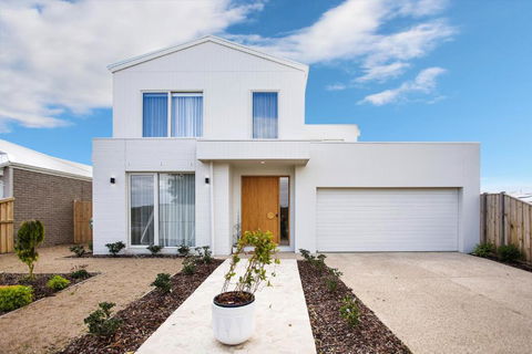 Saltwater Lux, 4 Bdrm, 3 Bath, Golf, Weddings, Beaches, Adventure Park - Palm Beach Accommodation 2