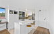 Salty Sea Breeze Apartment 500m To Waters Edge - thumb 1