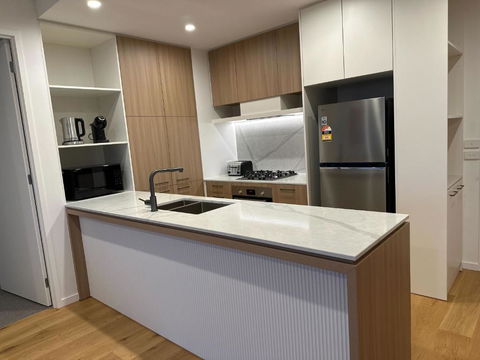 Samma - Linden Apartments In Ivanhoe - Palm Beach Accommodation 3