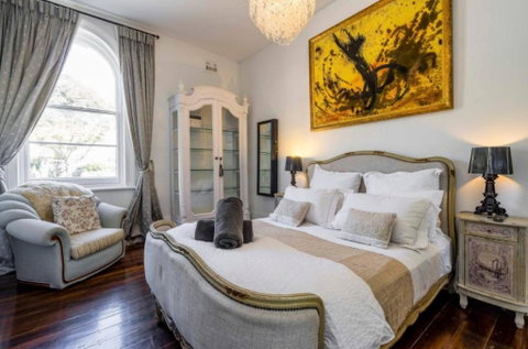 Sanctuary At The Rocks - Palm Beach Accommodation 1