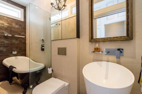 Sanctuary At The Rocks - Palm Beach Accommodation 3
