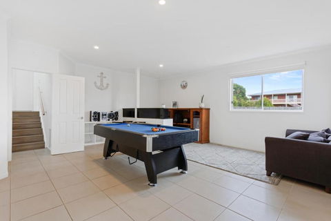 Sanctuary Lodge By Ready Set Stay - BYO LINEN & TOWELS - Palm Beach Accommodation 1