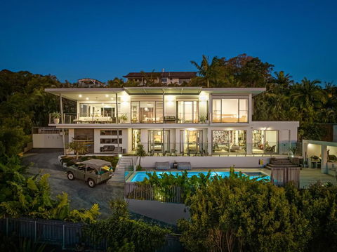 Sanctuary Spaces - Sundowner - Palm Beach Accommodation 0