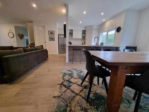 Sand Dunes - Palm Beach Accommodation 3