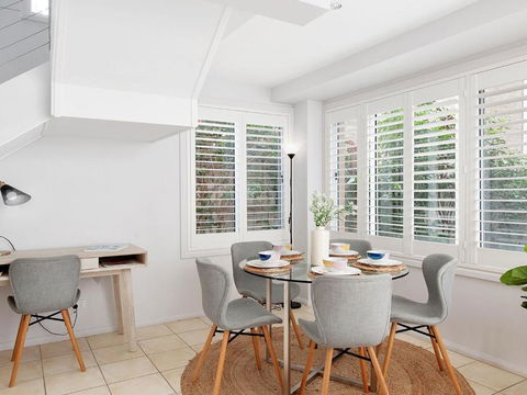 Sandcastle Shores - Palm Beach Accommodation 2