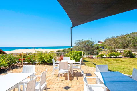 Sandcastles On Currumbin Beach - Palm Beach Accommodation 1