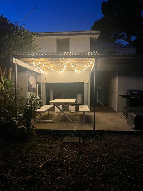 Sandown Beachside Cottage - Palm Beach Accommodation 0