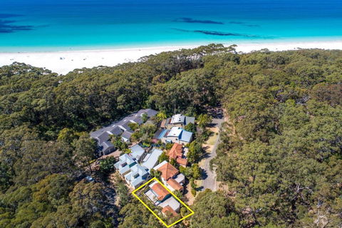 Sandpiper, Hyams Beach - Palm Beach Accommodation 1