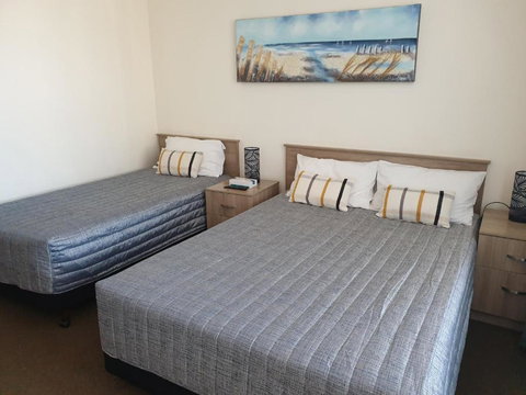 Sandpiper Motel Ulladulla - Palm Beach Accommodation 1