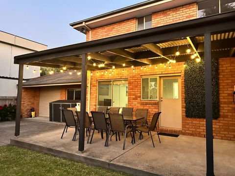 Sandy Beach House Cowes - Palm Beach Accommodation 0