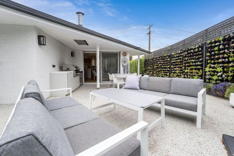 Sandy Delight Inverloch - Palm Beach Accommodation 1