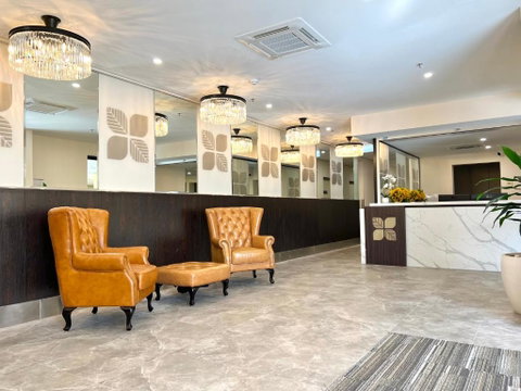 Sixty Six Boutique Apartments - Palm Beach Accommodation 3