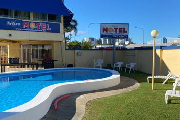 Sunburst Motel with Palm Beach Accommodation