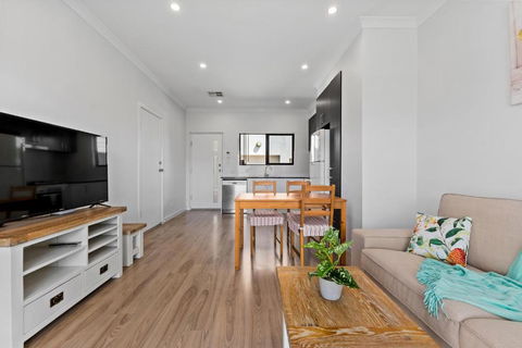 Swainson On Bernards - Palm Beach Accommodation 0