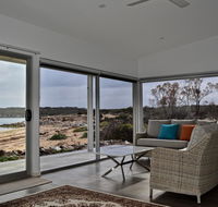 Beachside - Palm Beach Accommodation