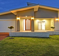 Beaufortia Views - Palm Beach Accommodation